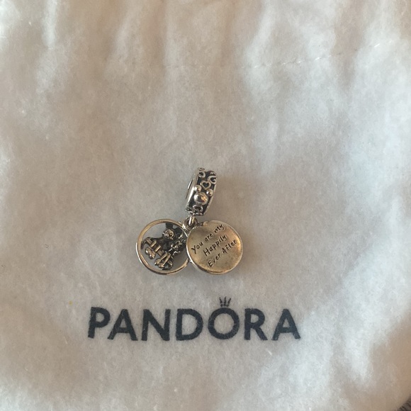 Pandora happily ever after Minnie / Mickey runaway railroad charm - Picture 3 of 3